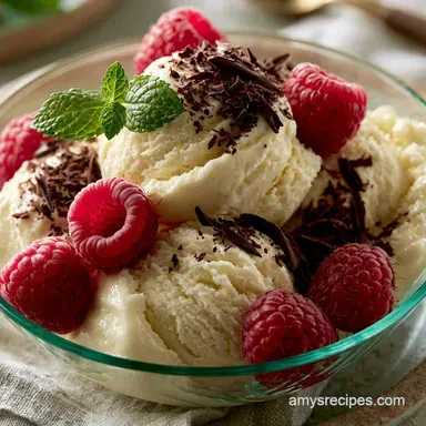 16 Ice Cream Maker Recipes: Vanilla, Chocolate & Strawberry
